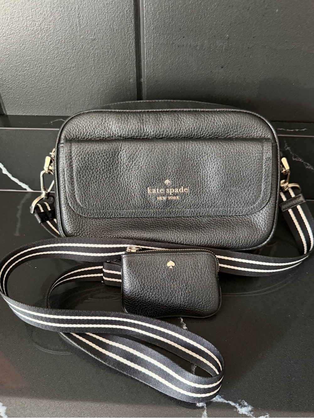 Kate Spade Black Pebbled Leather Camera Crossbody Bag Wallet Set